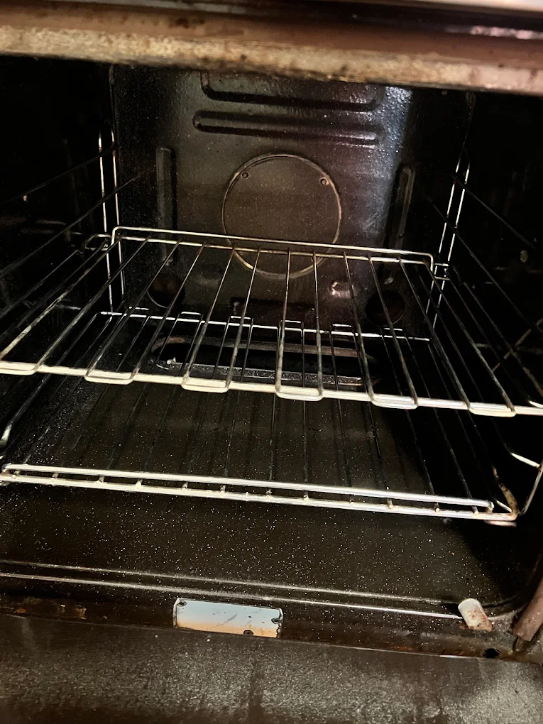 Oven rack clean - Garage Cleaning – Wynnum, Manly, Wynnum West and Lota by Prestine Bond Cleaning