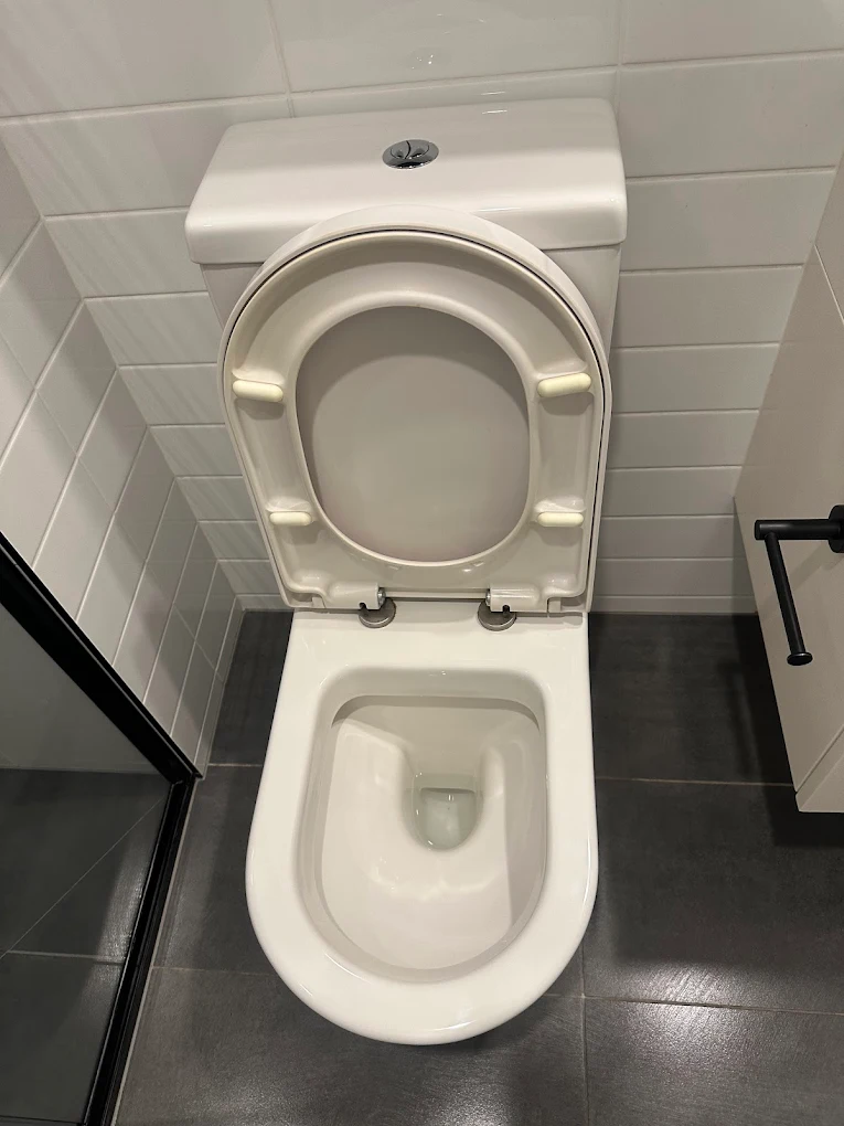 Toilet deep clean - General Residential Cleaning – Wynnum, Manly, Wynnum West and Lota by Prestine Bond Cleaning