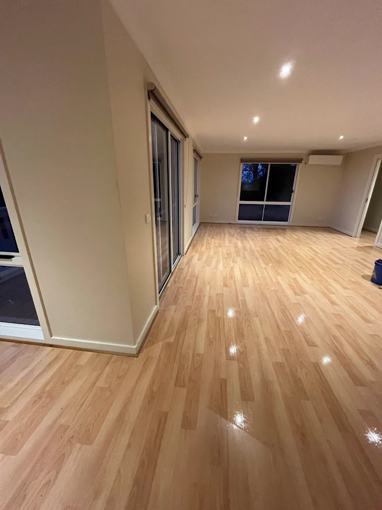 Living area floor clean - Apartment Bond Cleaning – Wynnum, Manly, Wynnum West and Lota by Prestine Bond Cleaning